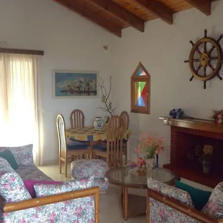 Poetry In A View Holiday home