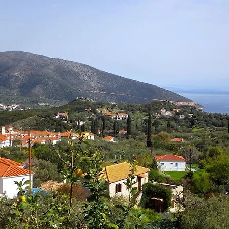 Holiday home Poetry In A View Kyparission